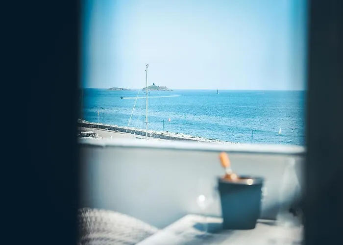Marina D'oro Hotel Macinaggio (Corsica)