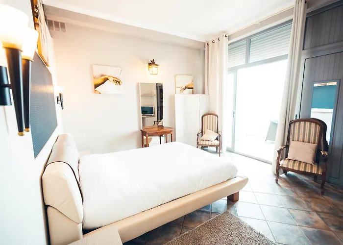 Marina D'oro Szálloda 3*