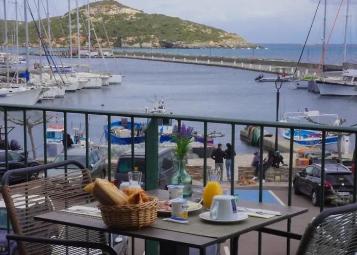 Marina D'oro Szálloda 3*