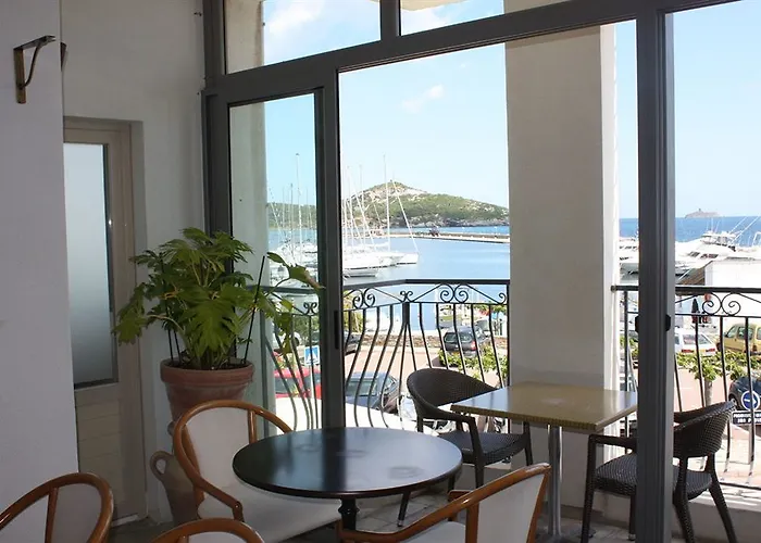 Marina D'oro Macinaggio (Corsica)