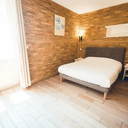 Marina D'oro Szálloda 3*