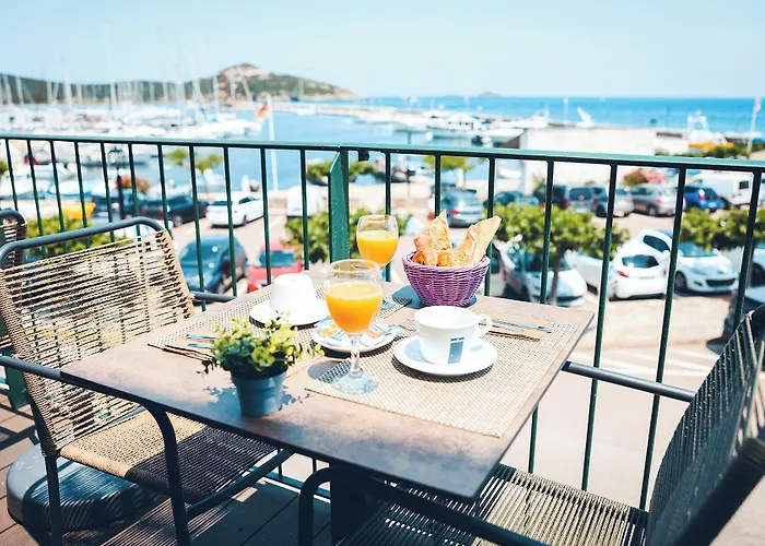 Hotel Marina D'oro Macinaggio (Corsica)